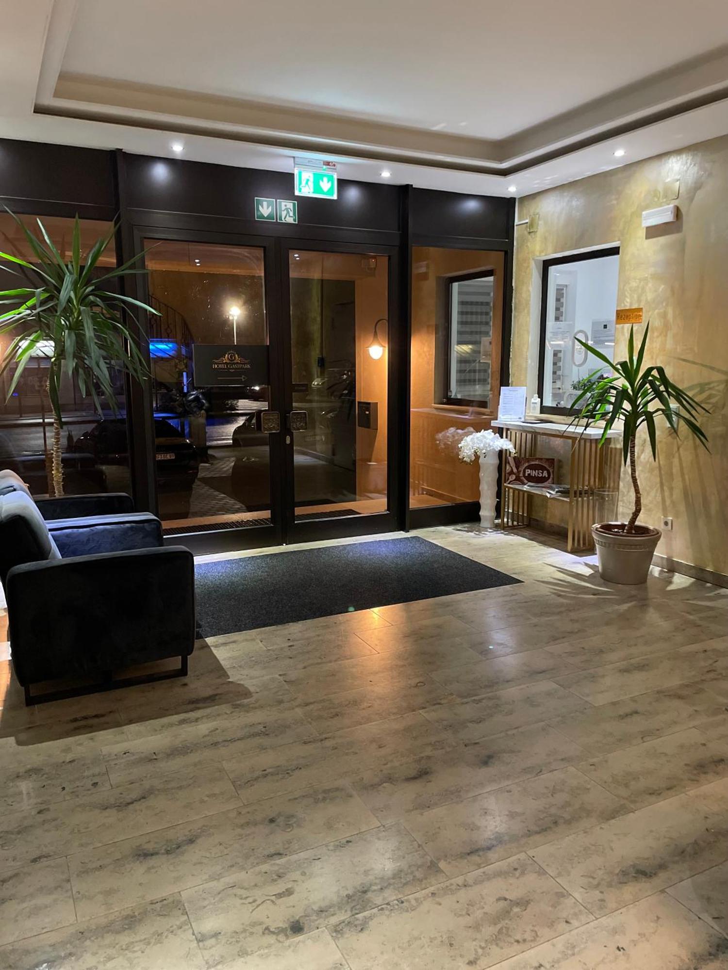 Gastpark Hotel Manching Ngoại thất bức ảnh