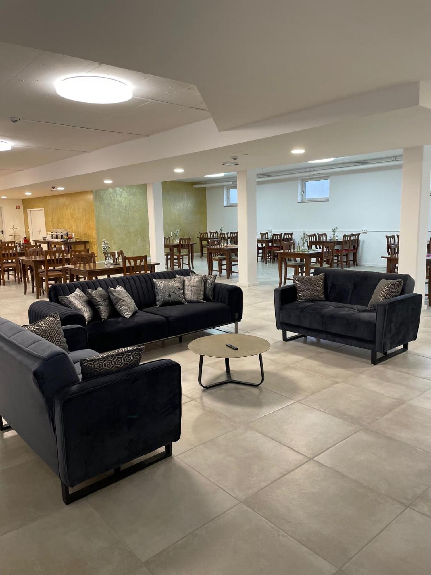 Gastpark Hotel Manching Ngoại thất bức ảnh